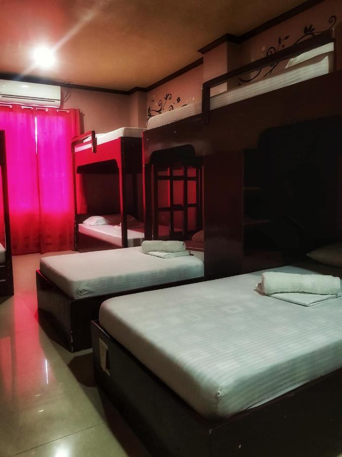 OYO 712 Island Hop Nido Hostel El Nido Buitenkant foto