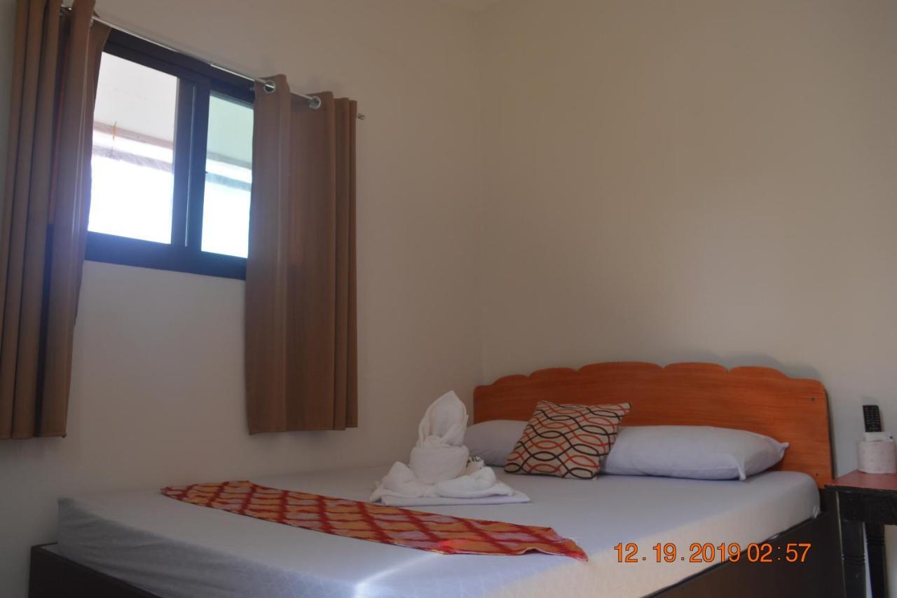OYO 712 Island Hop Nido Hostel El Nido Buitenkant foto